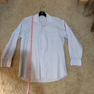 ❗️Great classy button down❗️